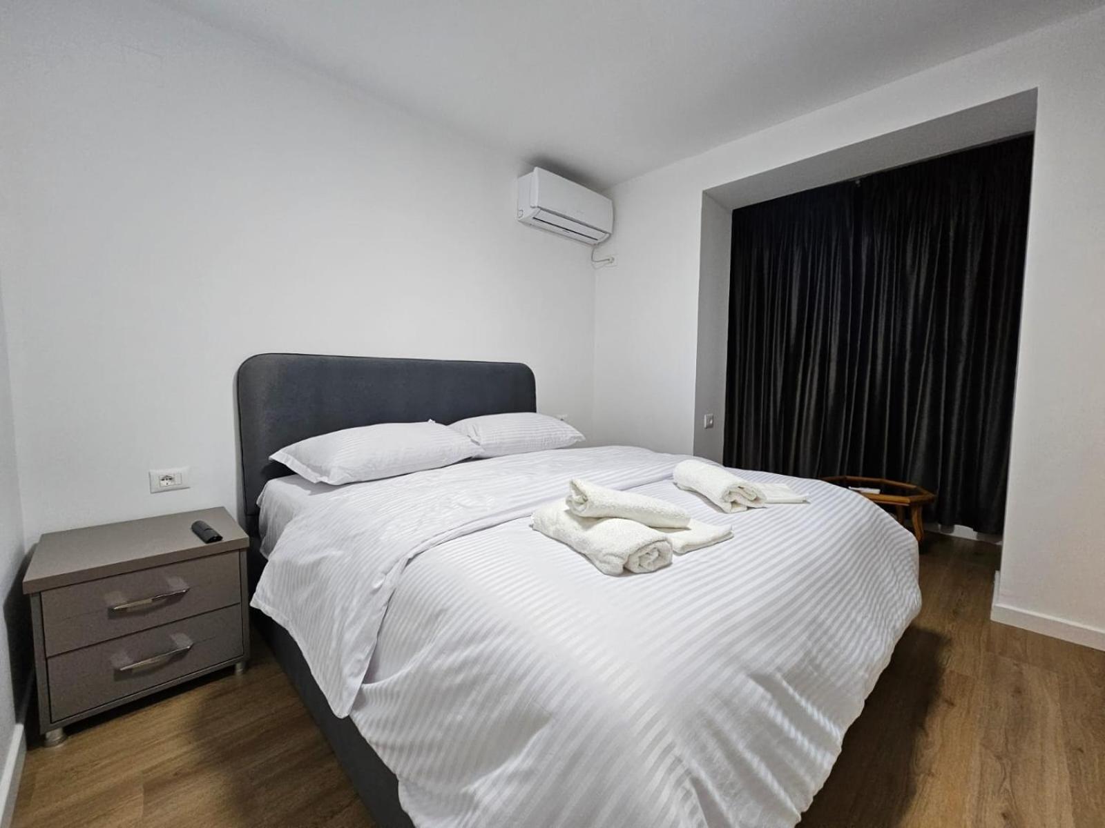 Elois Luxury Apartment Tiranë Ngoại thất bức ảnh